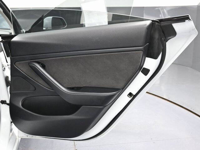 2019 Tesla Model 3 Mid Range