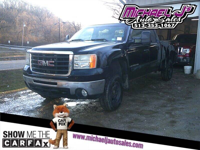 2007 GMC Sierra 2500HD for sale at MICHAEL J'S AUTO SALES in Cleves OH