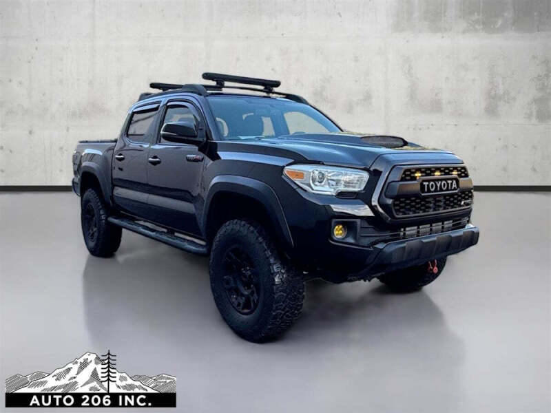 2016 Toyota Tacoma TRD Off Road's photo