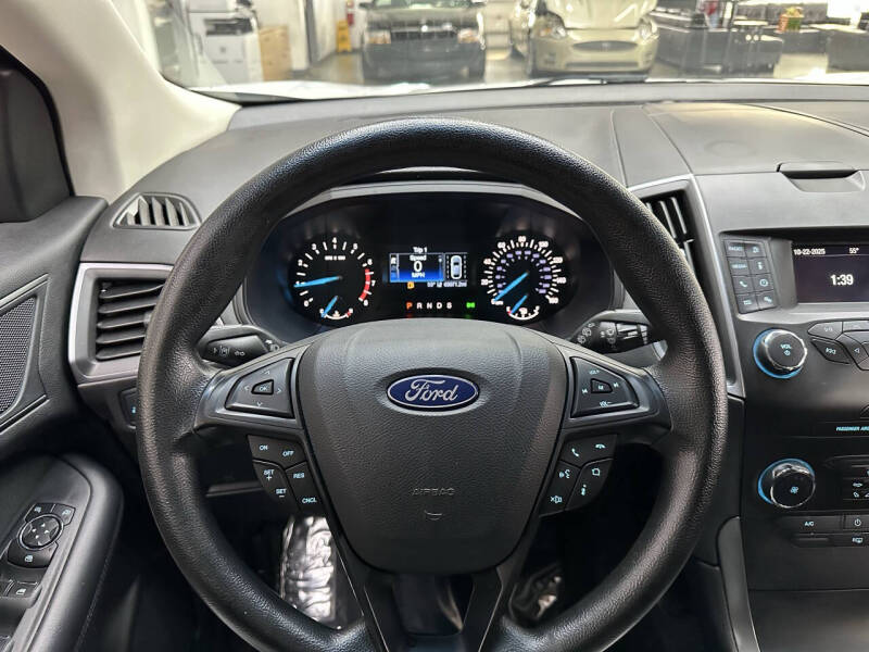 2019 Ford Edge SE