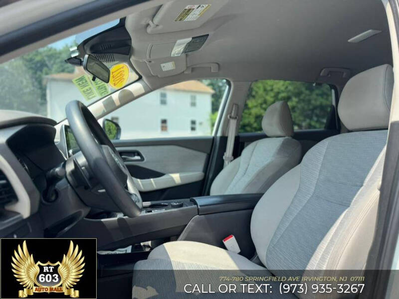 2021 Nissan Rogue SV