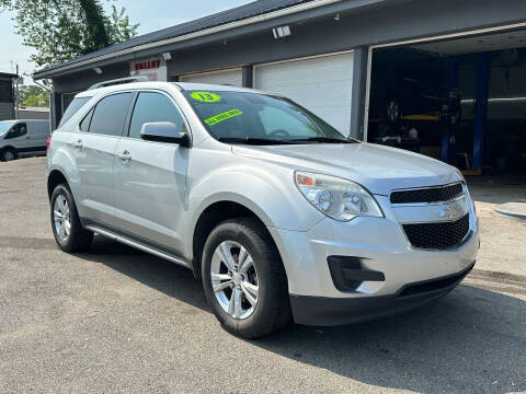 2013 Chevrolet Equinox for sale at Valley Auto Finance in Warren OH