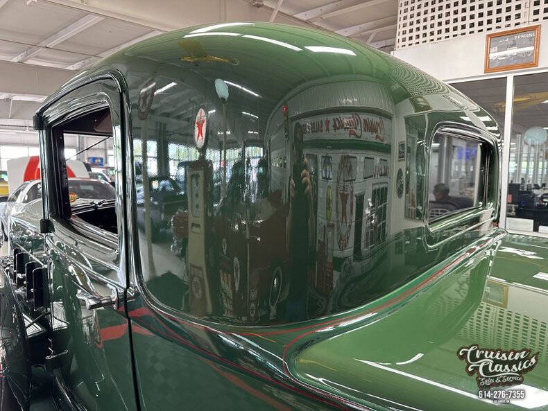 1932 Packard 902 Straight Eight Coupe