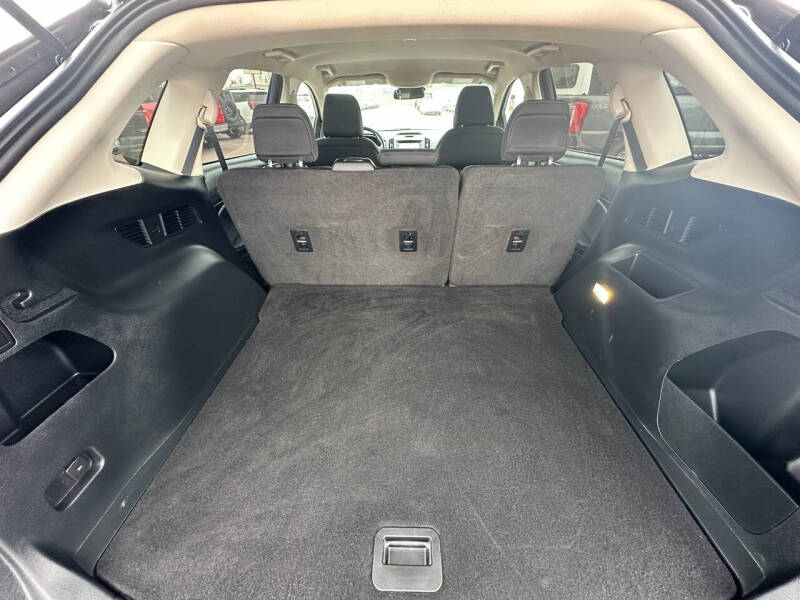 2020 Ford Edge SE