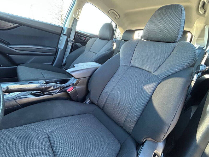 2019 Subaru Impreza 2.0i