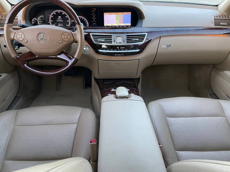 2013 Mercedes-Benz S-Class S 550 4MATIC