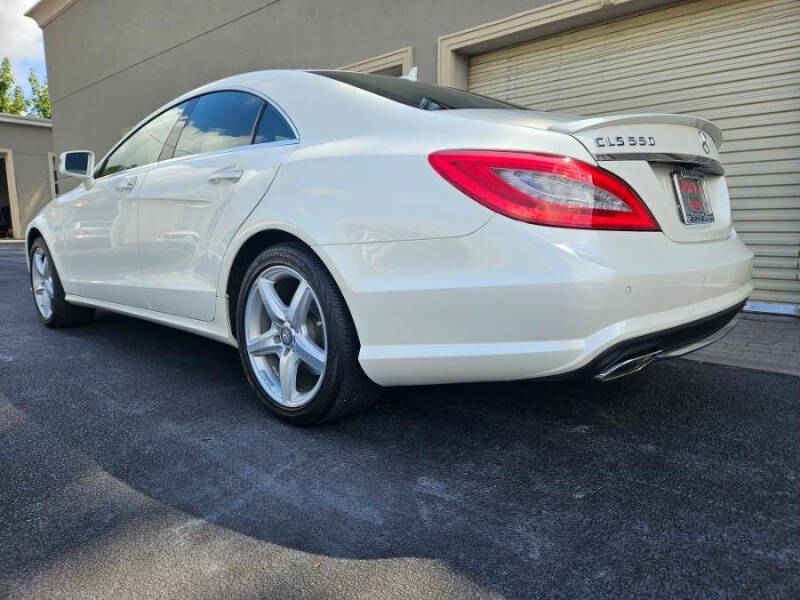 2014 Mercedes-Benz CLS-Class CLS550 photo 25