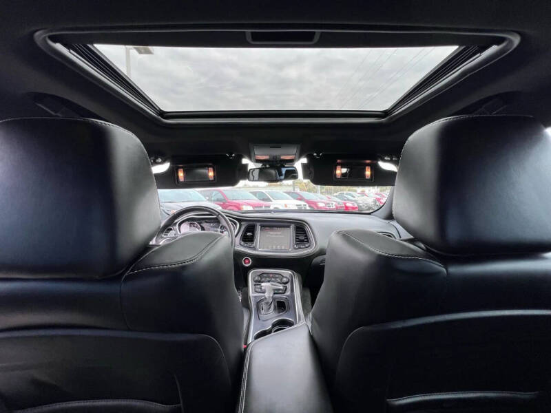 2015 Dodge Challenger SRT 392