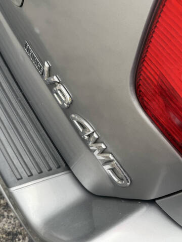 2002 Toyota Sequoia SR5