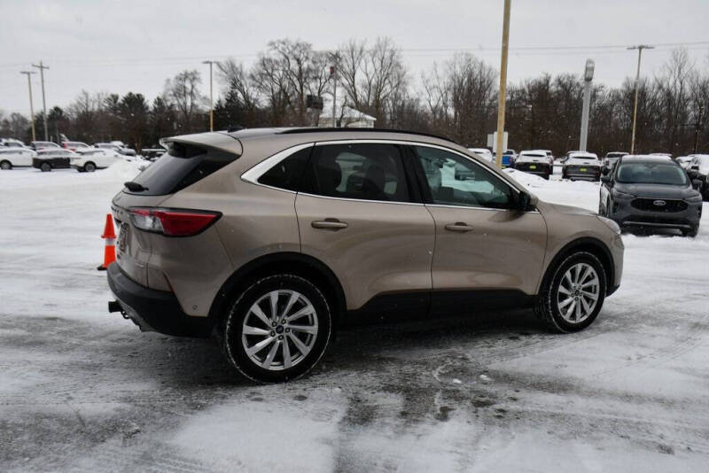 2021 Ford Escape Titanium