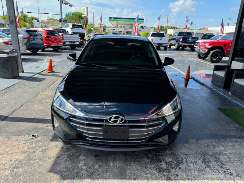 2020 Hyundai Elantra Value Edition photo 6