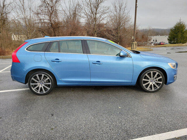 2015 Volvo V60 T5 Drive-E Platinum