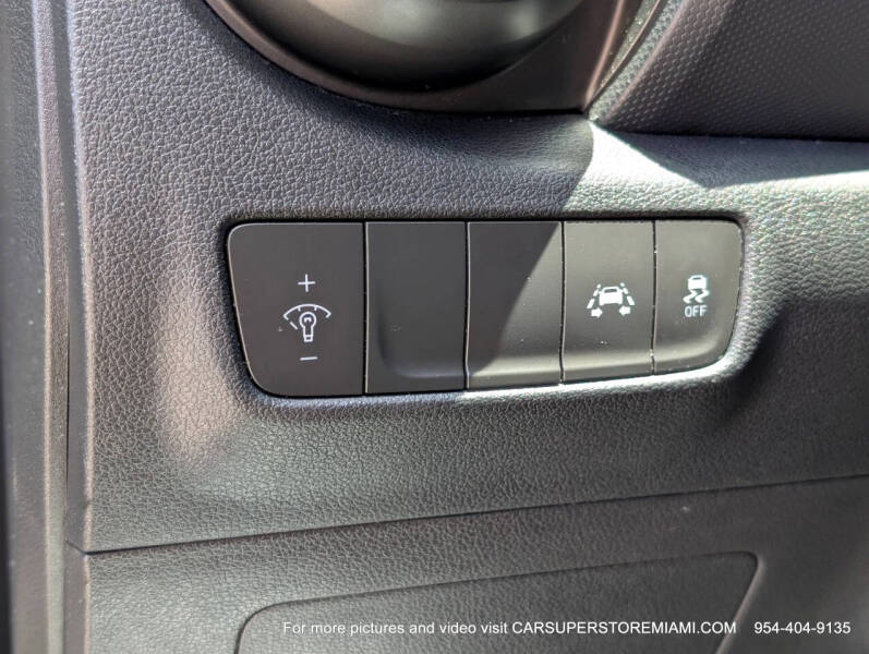 2020 Hyundai Kona SE