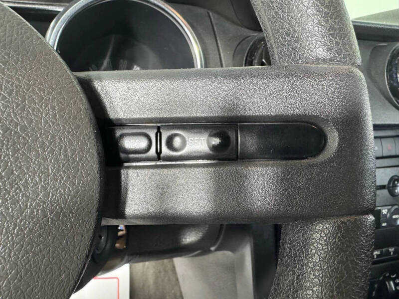 2006 Ford Mustang GT Deluxe