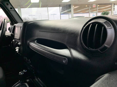 2017 Jeep Wrangler Willys Wheeler