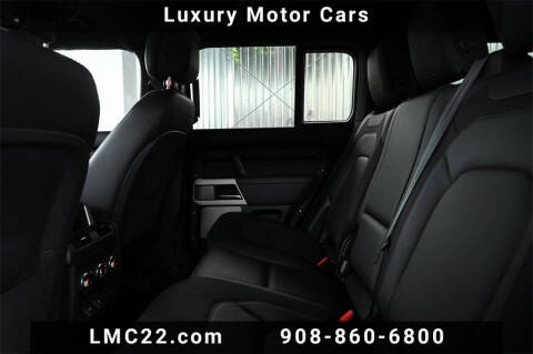 2023 Land Rover Defender 130 X-Dynamic SE