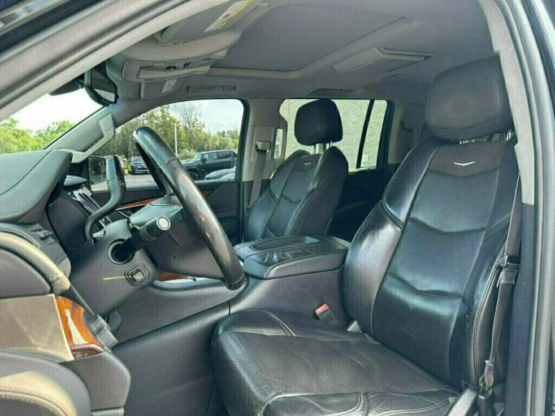 2015 Cadillac Escalade ESV Luxury
