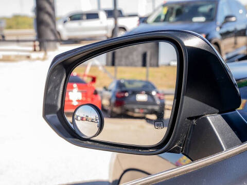 2020 Toyota Highlander LE