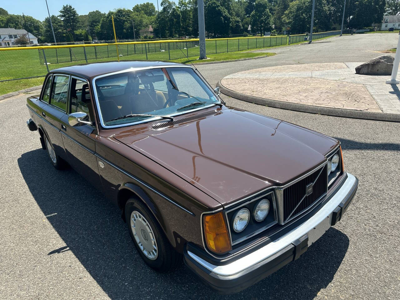 1979 Volvo 244DL 2