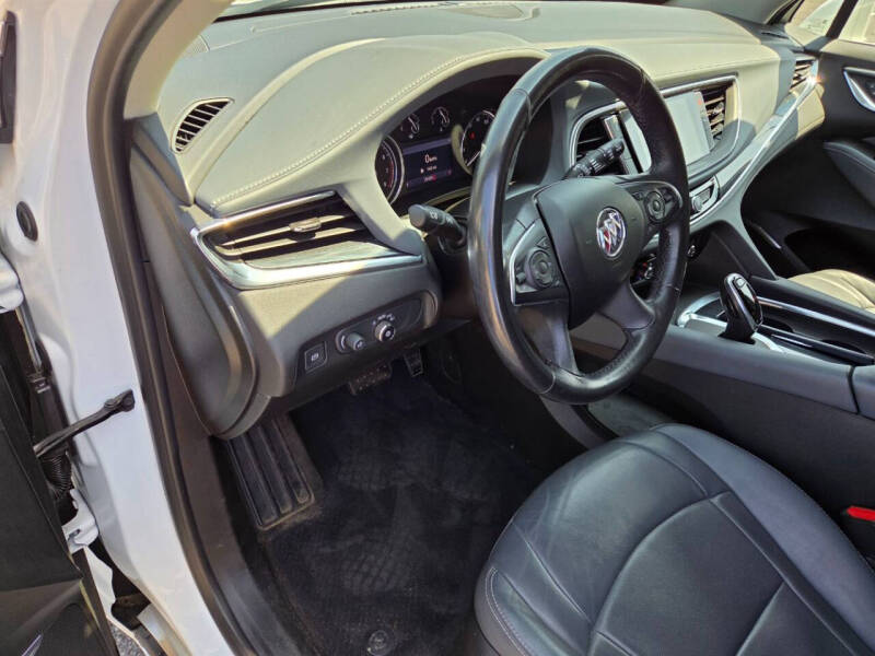 2020 Buick Enclave Essence