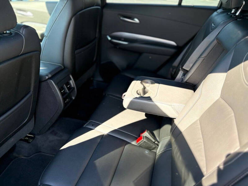 2024 Cadillac XT4 Premium Luxury