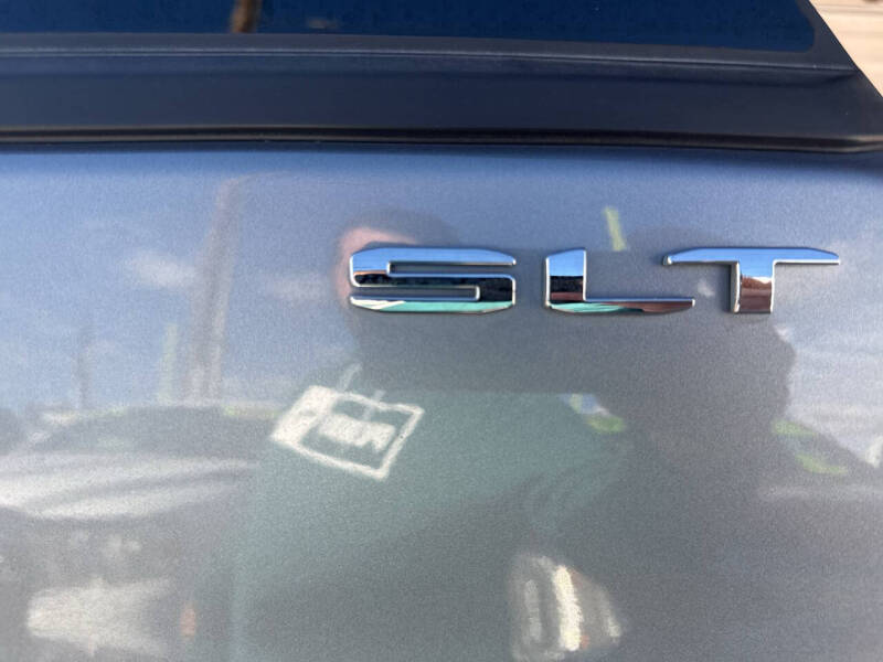 2024 GMC Terrain SLT