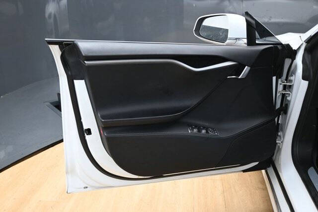 2020 Tesla Model S Performance