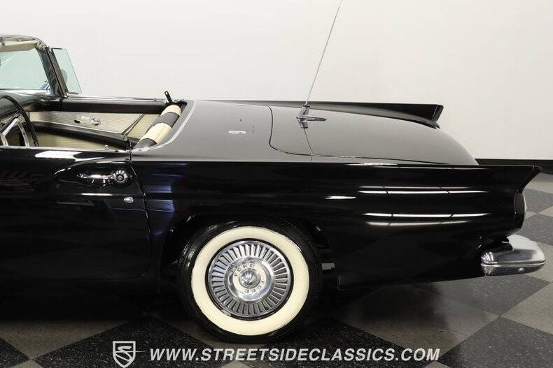 1957 Ford Thunderbird