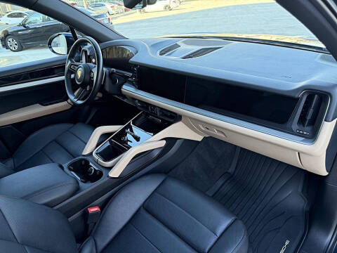 2024 Porsche Cayenne