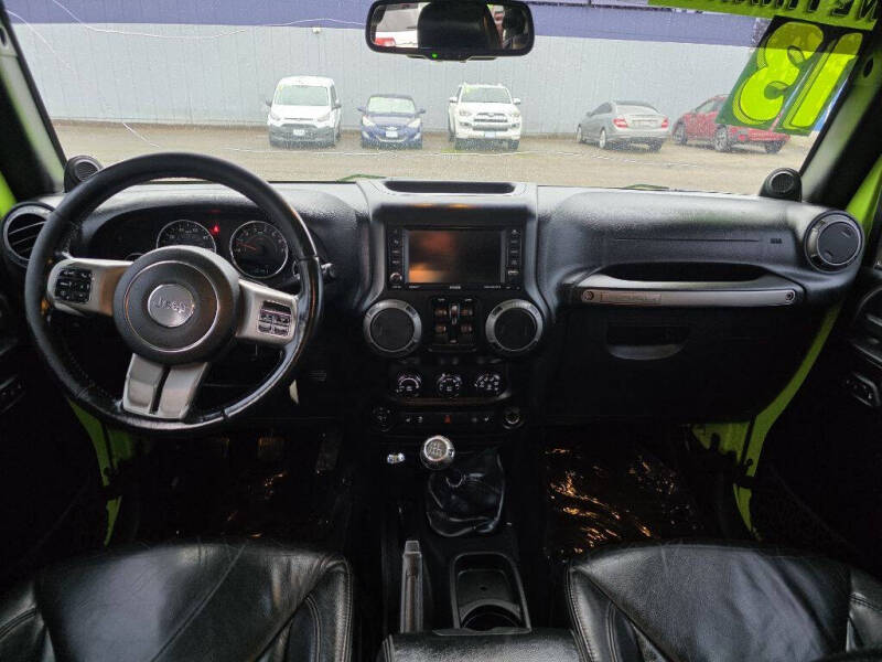 2013 Jeep Wrangler Unlimited Sahara