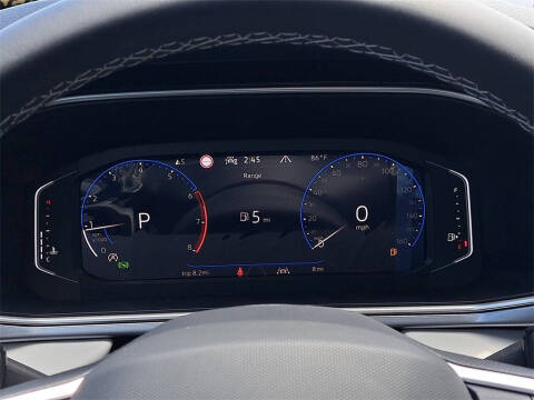 2025 Volkswagen Taos SEL 4Motion