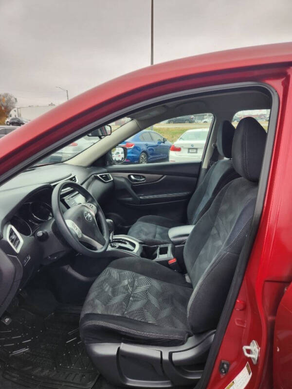 2016 Nissan Rogue SV