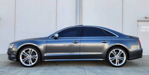 2013 Audi S8 4.0T quattro