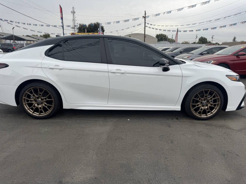 2024 Toyota Camry SE Nightshade