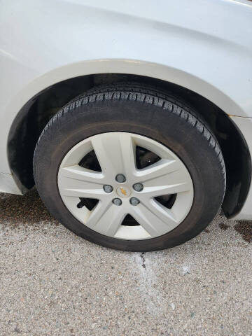 2011 Chevrolet Impala LS