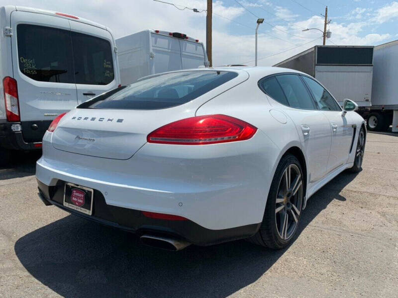 2015 Porsche Panamera