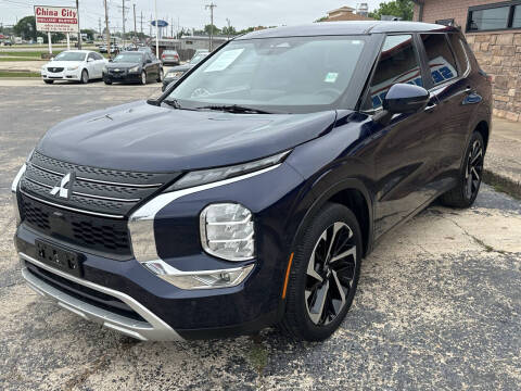 2022 Mitsubishi Outlander SE