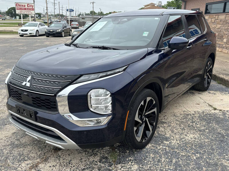 2022 Mitsubishi Outlander SE