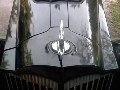 1937 Packard Super 8