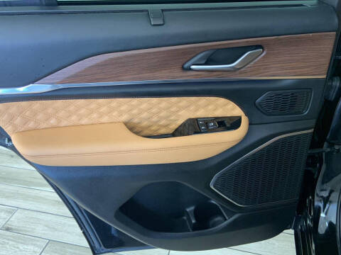 2022 Jeep Grand Cherokee Summit