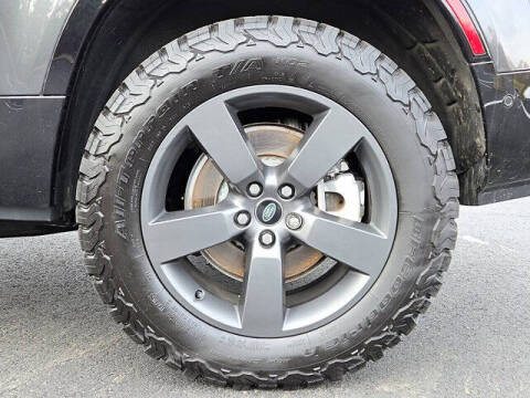 2023 Land Rover Defender 130 X-Dynamic SE