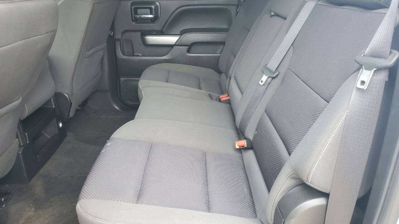 Used Car 2018 Chevrolet Silverado 1500  Lt 4x2 4dr Crew Cab 6.5 Ft. Sb For Sale Under $30,000 In San Antonio, Texas