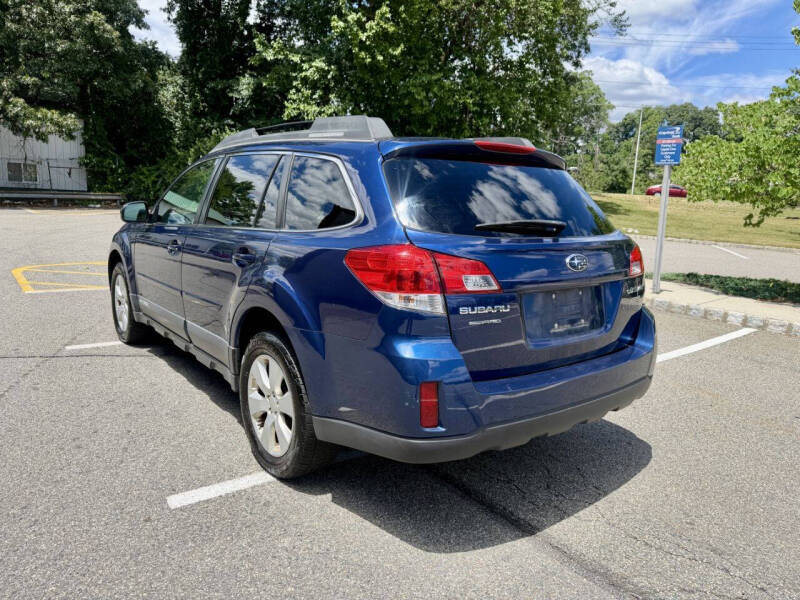 2011 Subaru Outback 2.5i Premium