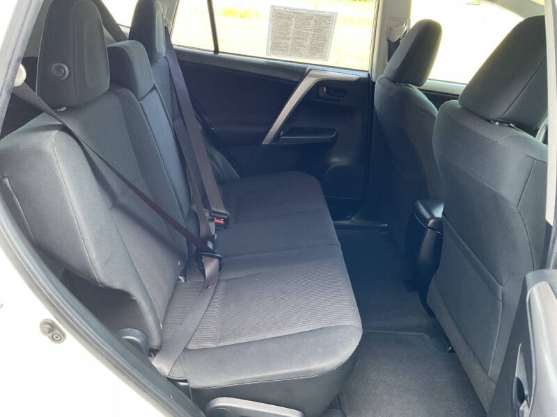 2016 Toyota RAV4 LE