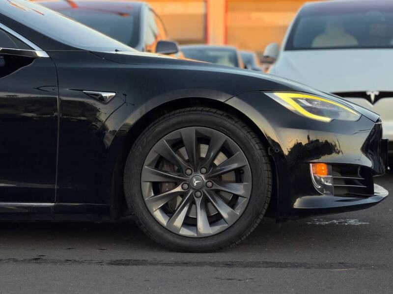 2019 Tesla Model S Standard Range