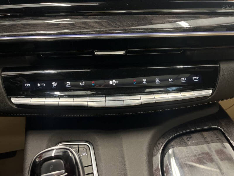 2022 Cadillac Escalade ESV Premium Luxury