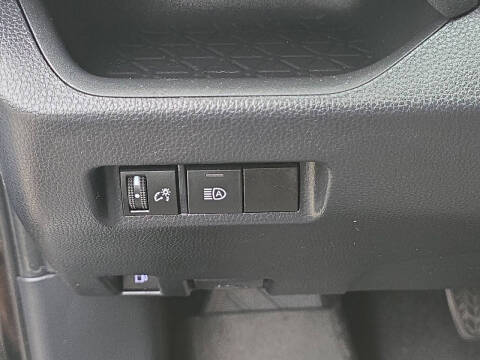 2020 Toyota RAV4 Hybrid LE