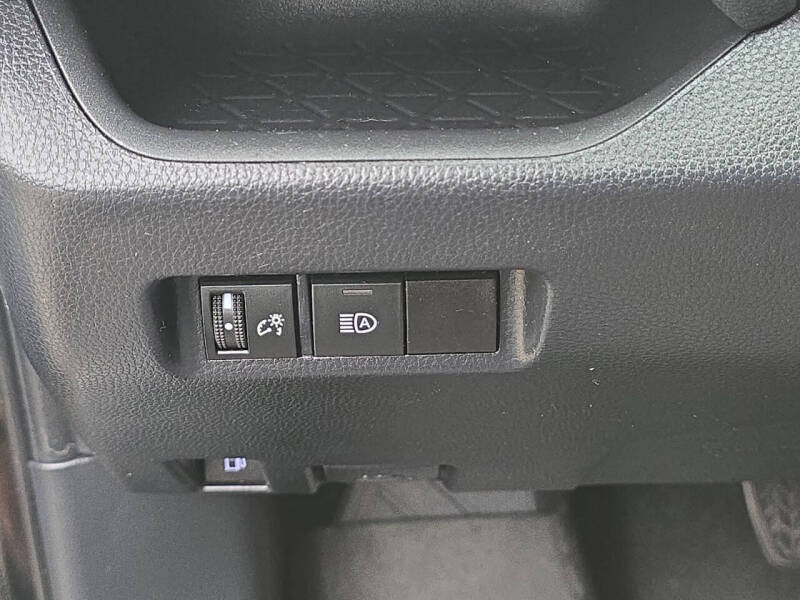 2020 Toyota RAV4 Hybrid LE