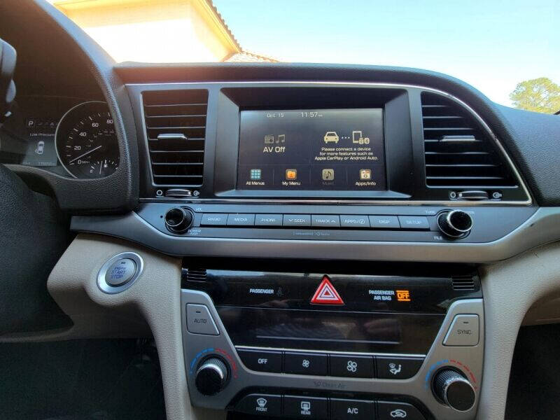 2017 Hyundai Elantra