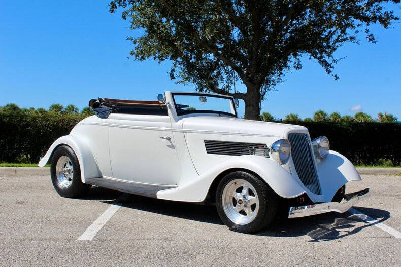 1934 Ford Cabriolet